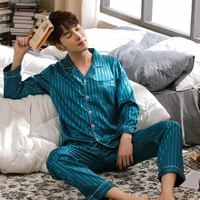 Демисезонный длинные полосатые Для Мужчин's Подражать Шелковый пижамный комплект Кардиган пижамы плюс Размеры L-3XL мужской домашней одежды мода Костюмы