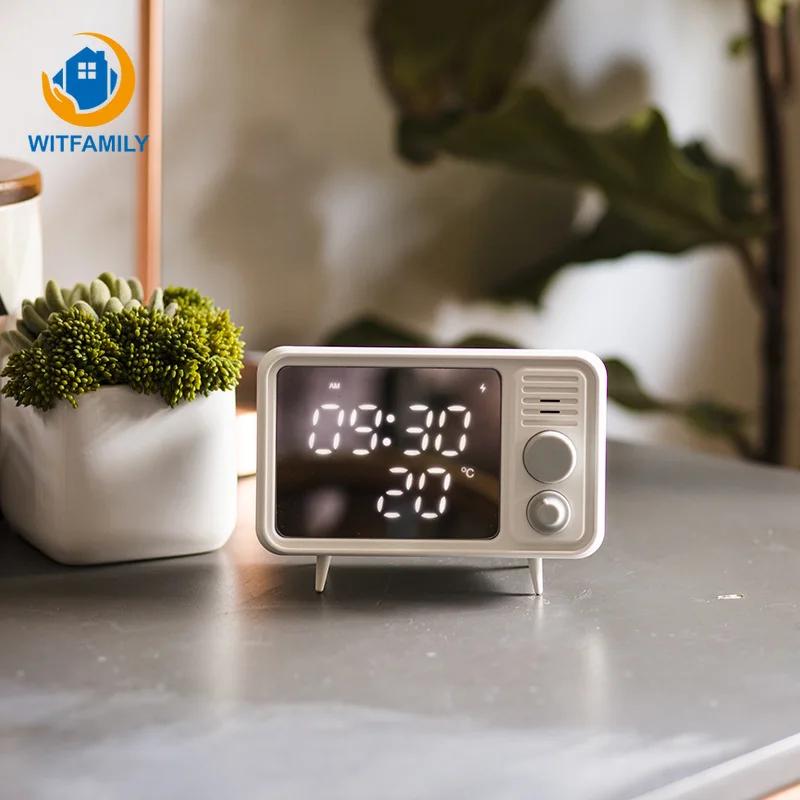 

Creative TV Big Screen LED Alarm Clock Smart Recorder Voice Memo Night Light Digital Electronic Clock Home Bedroom Mini Clocks