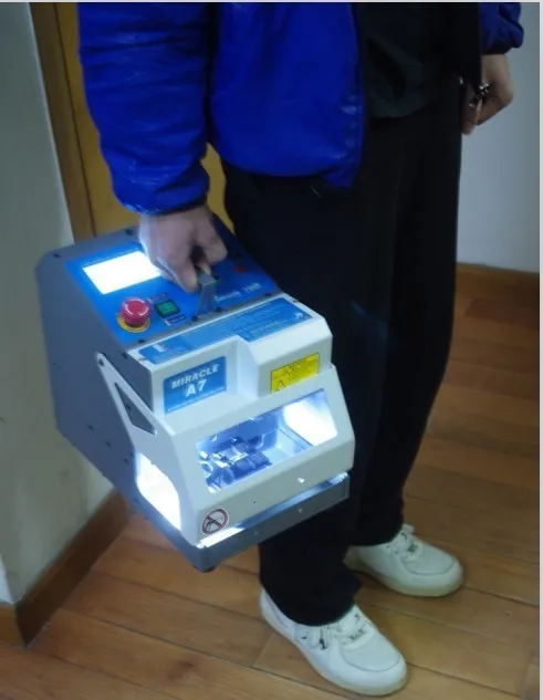 Automatic-Electronic-car-key-cutting-machine-Car-Key-cutter-a7-cutting-machine-cut-key