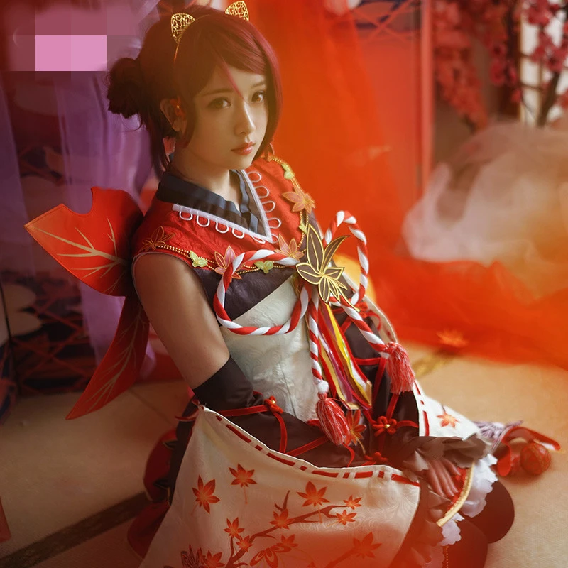 costume