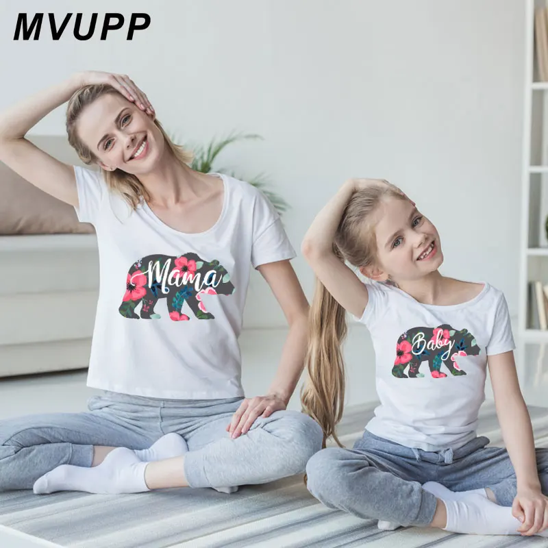 Одежда для всей семьи одежда мамы и дочки папы сына модная футболка с цветочным