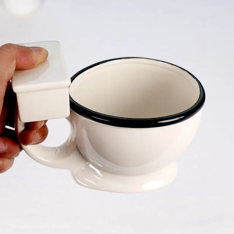 Новинка! Керамическая кофейная кружка для туалета с ручкой, 300 мл., индивидуальная чашка для кофе, чая, молока, мороженого, забавные подарки для друзей