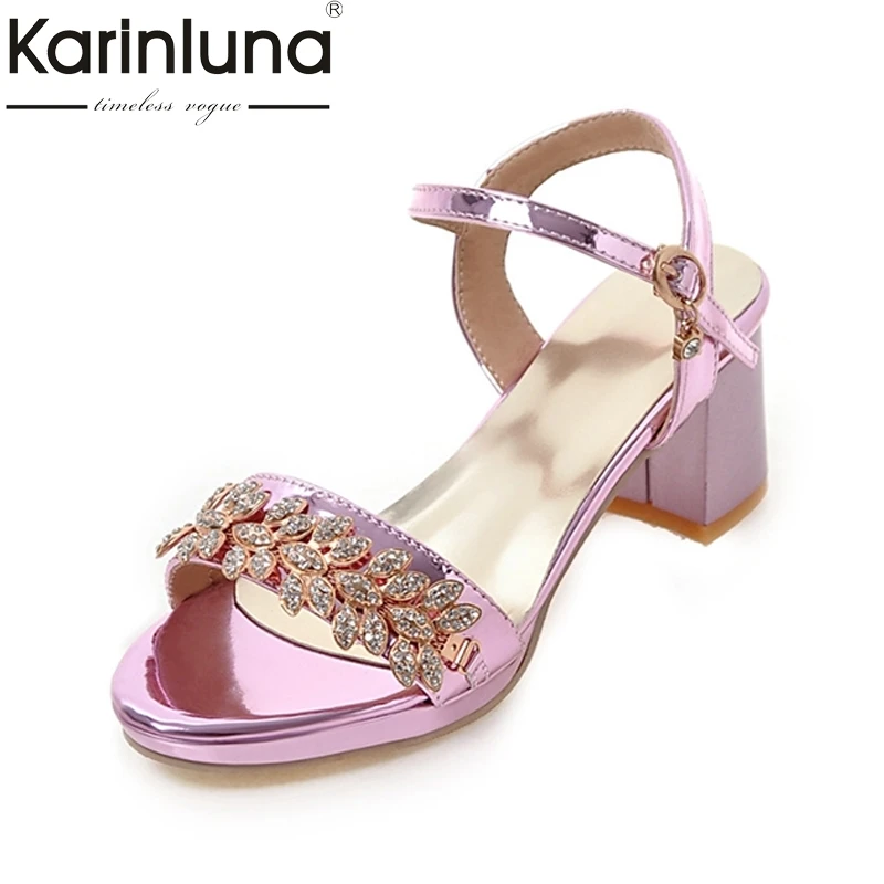 

Big Size 33-43 Ankle Strap Square High Heel Less Platform Women Sandals Summer Rhinestone Open Toe Buckle Shoes Hot Sale 2018