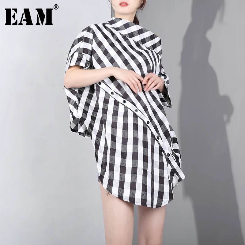 

[EAM] 2019 New Spring Summer Stand Collar Three-quarter Sleeve Black Irregular Plaid Big Size Shirt Women Blouse Fashion JF60