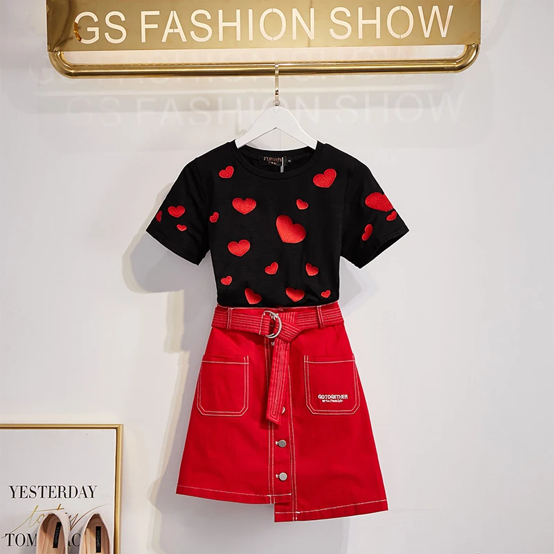 

2019 Summer Fashion Women's Red heart-shaped T-Shirt + Pocket Skirts two-piece Sets Girls Female Suits A1231