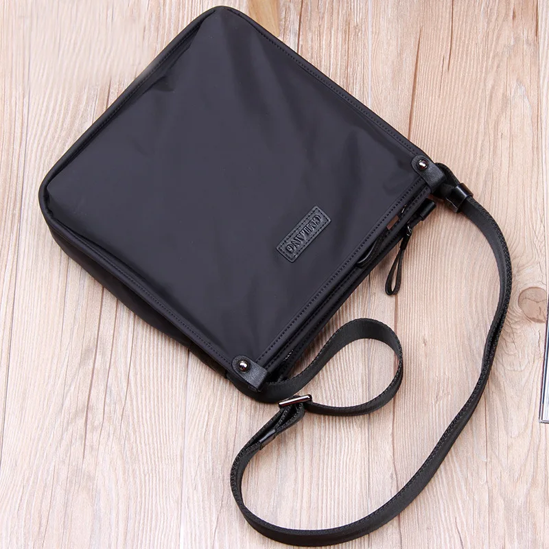 

New Casual Men's Shoulder Bag Stylish and Simple Waterproof Oxford Cloth Small Bag Portable Lightweight Men Crossbody Bag