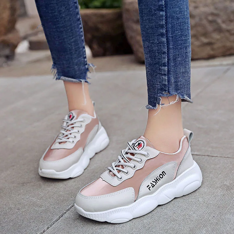 

Women sneakers 2019 spring new version of the bear shoes ulzzang thick bottom comfortable ins super fire casual flats shoes