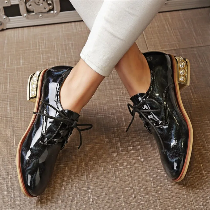 

Plus Size 34-43 Women oxfords shoes genuine Cow Patent Leather Lace up moccasins Ladies Casual Beading Strange Style Party shoes