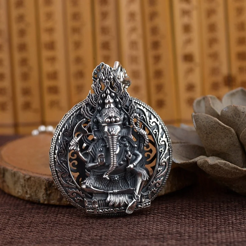 silver-buddha-pendant005e