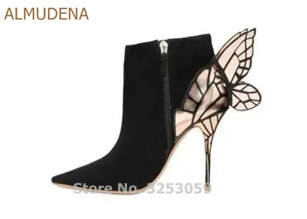 ALMUDENA/великолепные ботильоны наивысшего качества с объемной бабочкой; цвет золотистый, металлик; черные замшевые модельные туфли-лодочки с острым носком и золотым каблуком