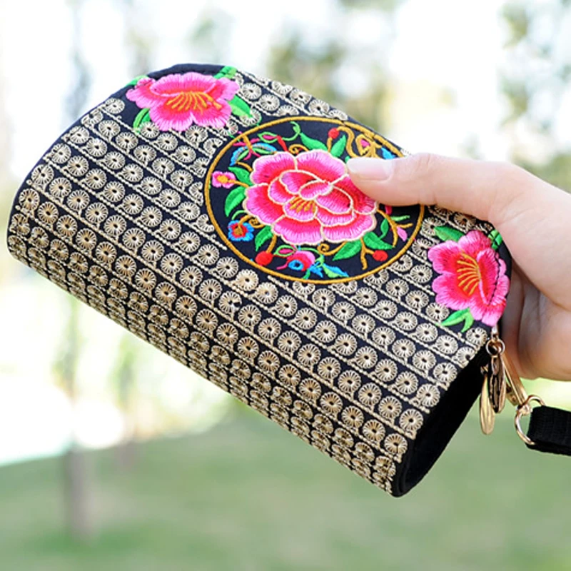 

2016 spring and summer embroidery national wind Internal spacing mobile phone pocket change bag free shipping