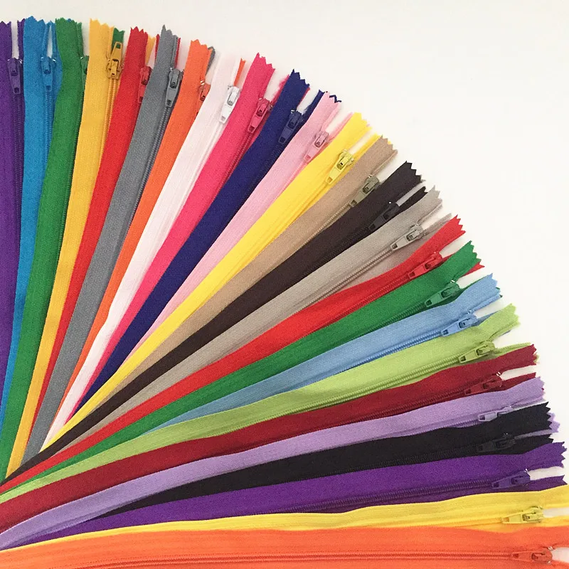 

10pcs 25cm (10 Inch) Nylon Coil Zippers Tailor Sewer Craft Crafter's & FGDQRS (20 colors)