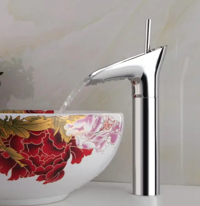 

BACOLA European style garden faucet Bathroom basin mixer Copper plating table basin faucet washbasin tap personality YH-9046