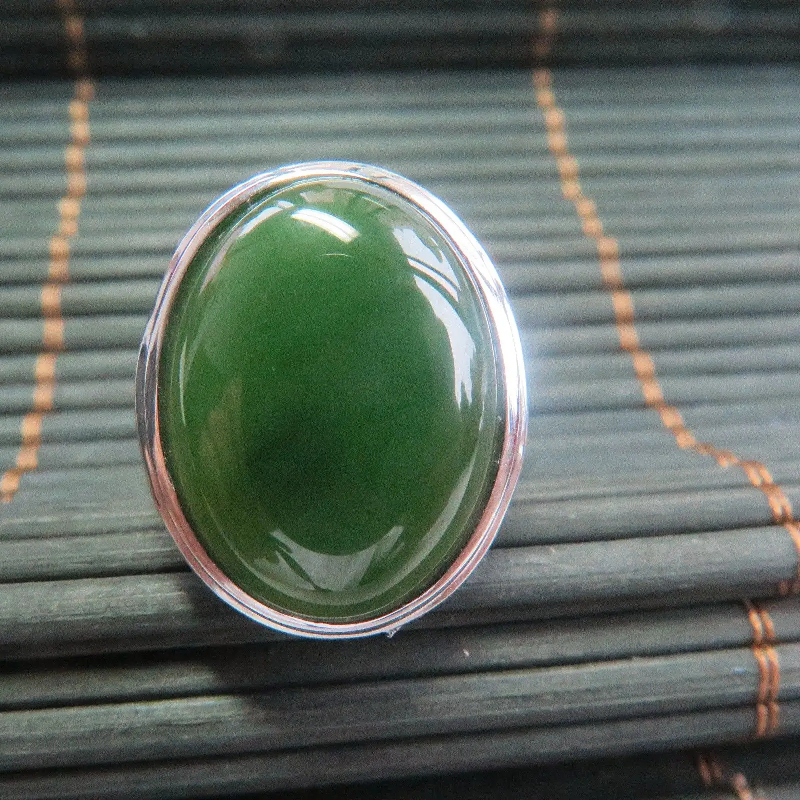 

New Arrival Pure S925 Silver Green Jadeite Band Women's Lucky Oval Ring
