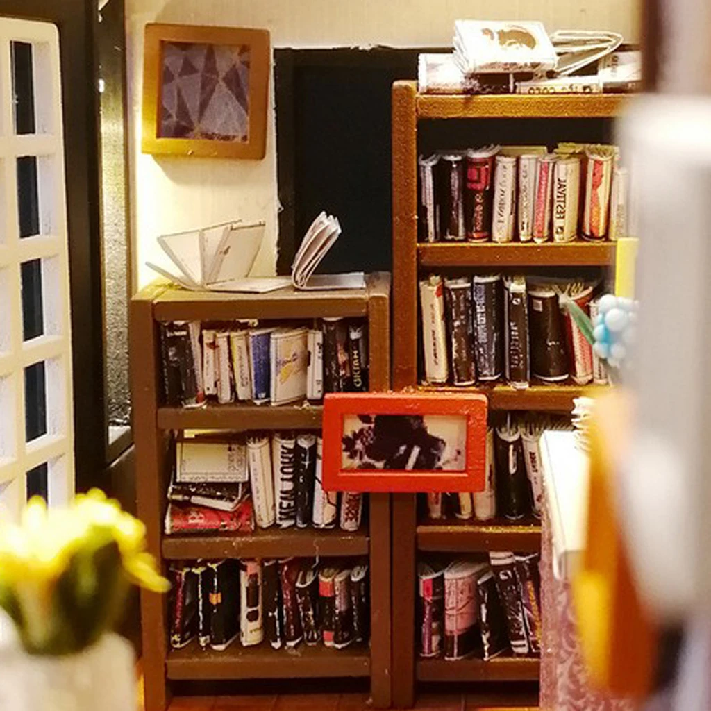 collectors dolls house furniture