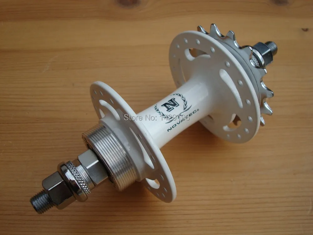 28 hole track hub
