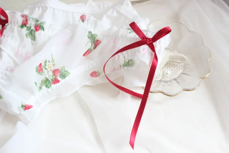 Strawberry Print Cute Lovely Style Girls Panties Sweet Soft Sexy Lace Knickers Underwear Princess Chiffon Ruffle Low-rise Briefs