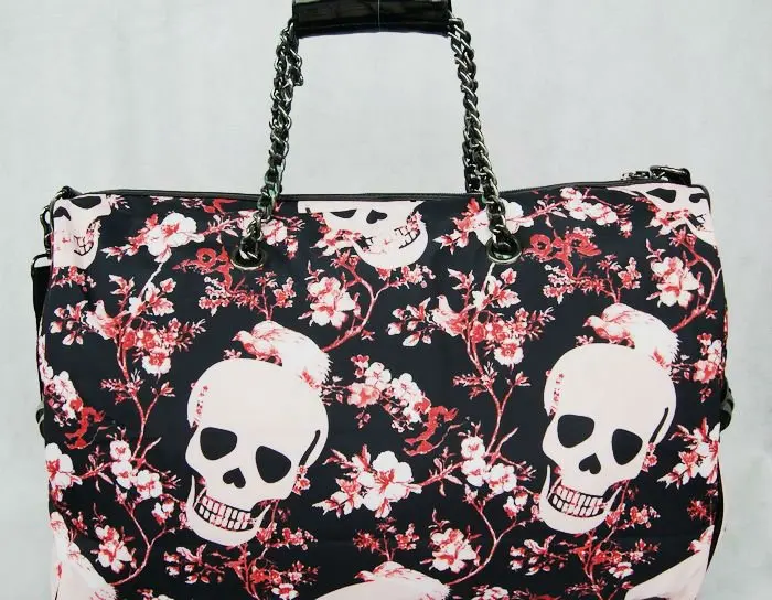 

New Skull travel bags sport duffle bag large handbag sport  bags chain weekend carry on luggage brand name fashion handbags