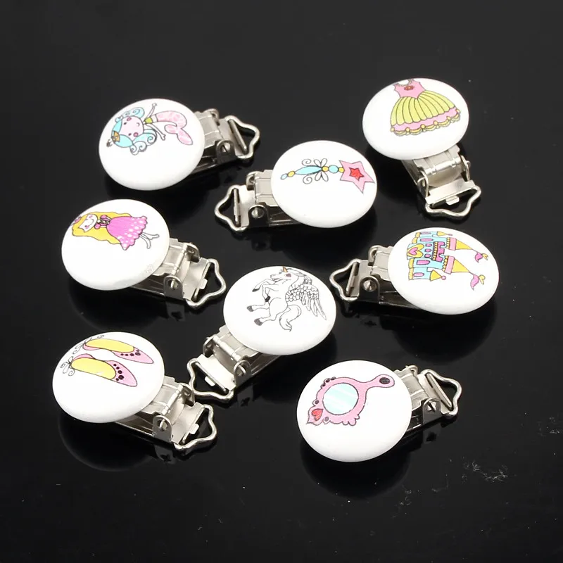 

Handmade 10pcs/lot Wooden Child Nipple Funny Pacifier Cartoon Pattern Baby Pacifier Clips Holders Pacifier Clasps