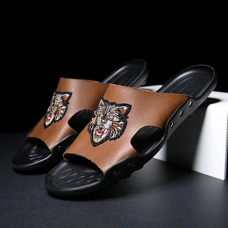 

New Cool Men Casual Slippers Outdoor Beach Walking Shoe Men Brown Black Leather Men Brand Slippers Designer Big Size Slippers