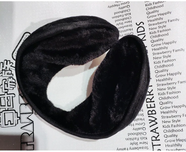 Angriff auf Titan Unisex Neue Männer Stil Schwarz Ohrenschützer Winter Ohr Muff Leucht Wrap Band Warmer Grip Ohrläppchen Mit Freies maske Geschenk