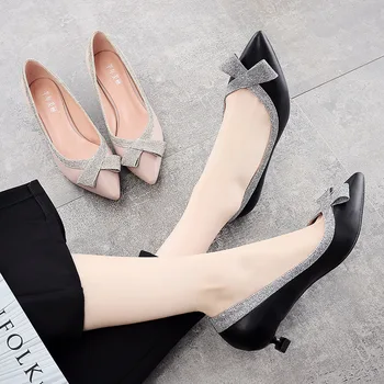

2019 shallow mouth pointed cat with single shoes female low with Korean version of the wild large size women's shoes black