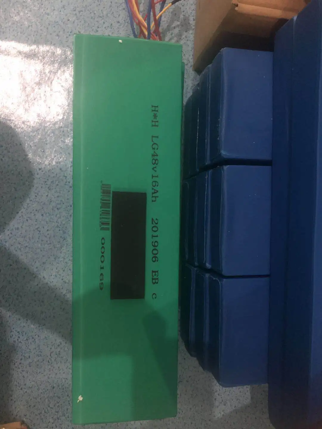 Cheap RUIMA mini 4 pro 2019 waterproof version  battery and 48v 13AH and 16ah LG  battery BLDC HUB electric scooter 5