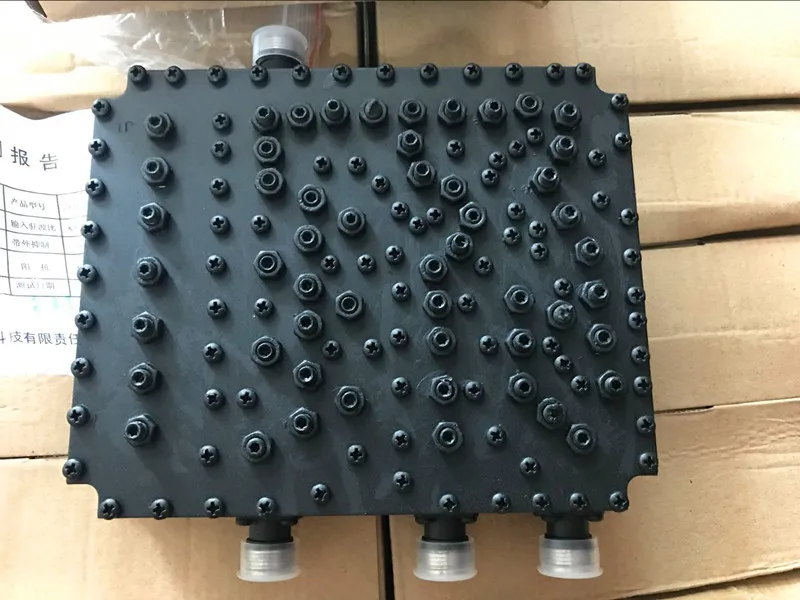 

Three frequency combiner, GSM .DCS+TD(F&A&E)(885-2025)/ wlan 2400-2500