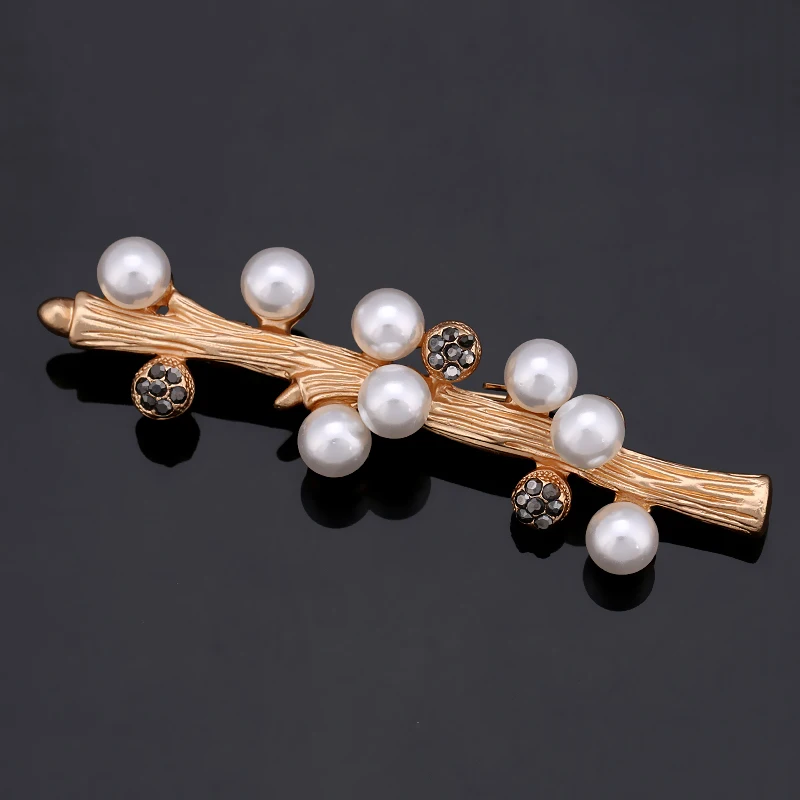 

Factory Direct Sale Simulated Pearl and Matte Gold Color Flower Branch Plant Brooches for Women