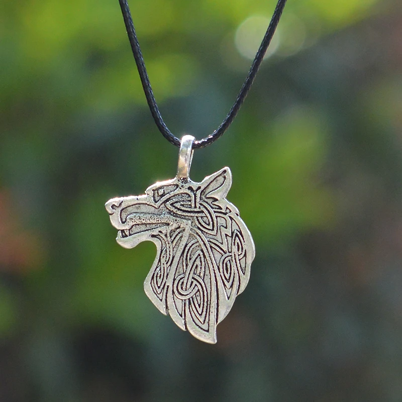 QIHE-JEWELRY-Wolf-Fox-Eagle-Norse-Viking-Necklace-For-Men-Norse-Vikings-Talisman-Original-Wild-Men(2)