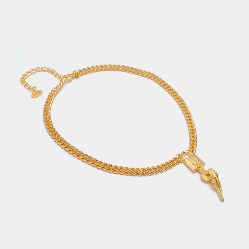 

Amorita boutique Gold colour trend key lock necklace