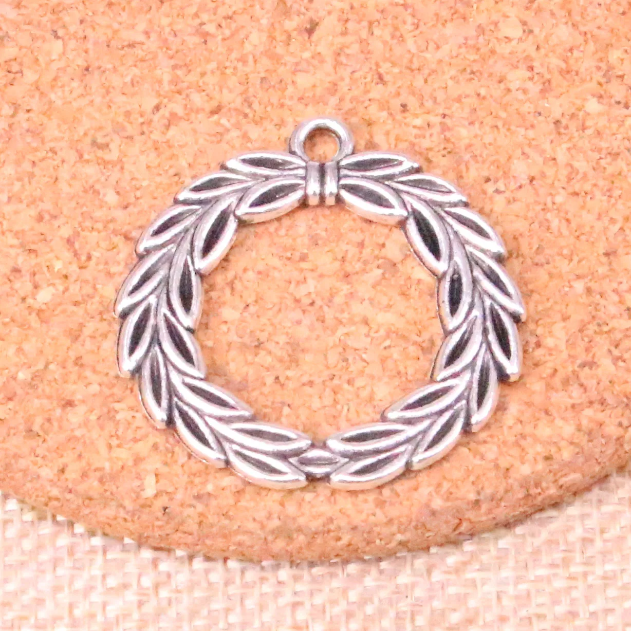 

4pcs Antique Silver olive branch laurel wreath Charms pendants DIY Jewelry 34mm