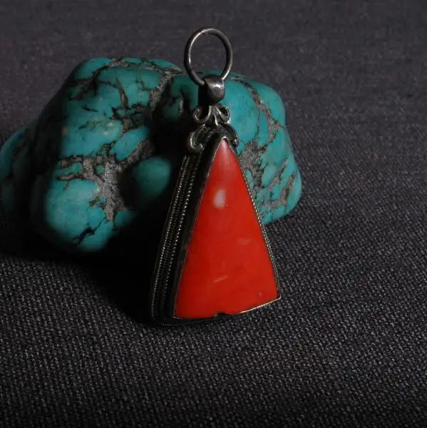 

Handmade Old Pure Silver Pendant Necklace Tibetan 999 Silver Nepalese Natural Red Pendant Bohemia Good Luck Pendant Necklace