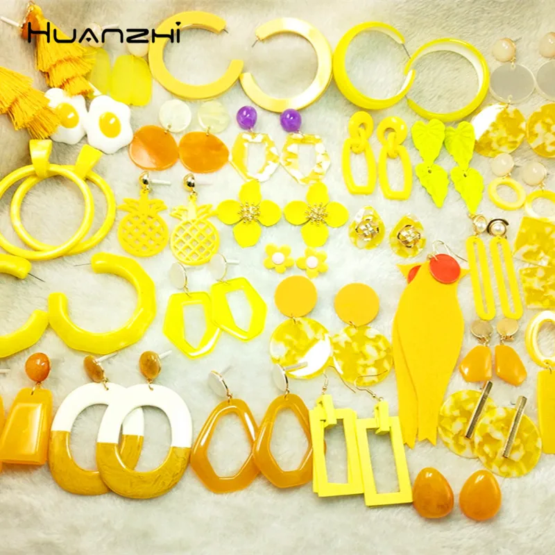 

HUANZHI 2019 New Fashion Yellow Color Geometric Acrylic Summer Vacation Design Drop Earrings For Women Girl Party Travel Jewelry