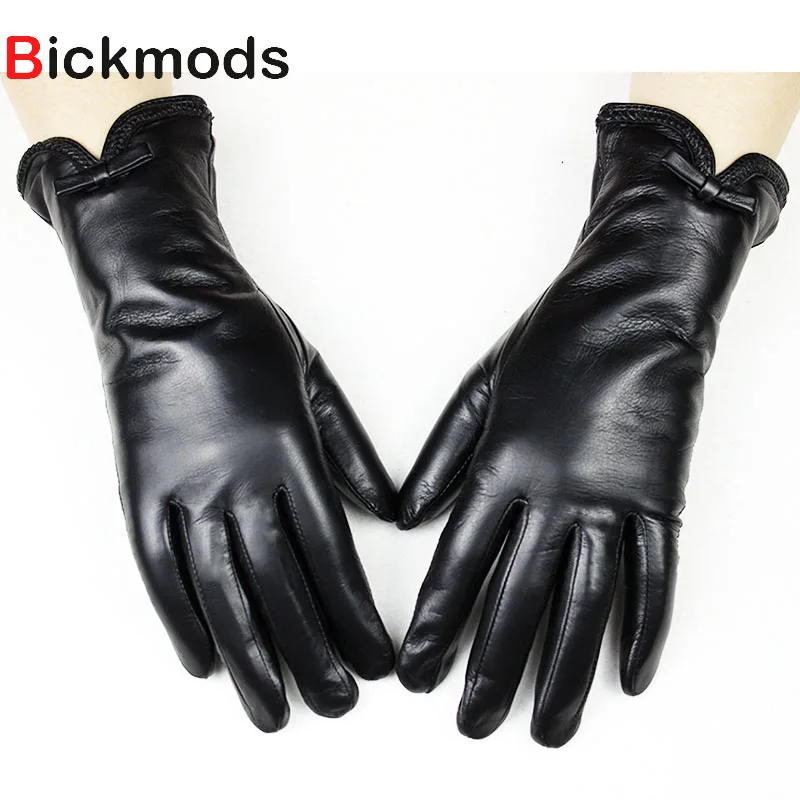 2018 new women's sheepskin gloves fashion bow style high-grade imported sheep skin thick coral fleece warm leather gloves 2018 new women's sheepskin gloves fashion bow style high-grade imported sheep skin thick coral fleece warm leather gloves