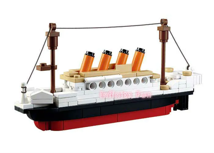 

Sluban Building Blocks Toy RMS Titanic ShipTitanic Boat 3D Model Educational Gift Toy for Children Compatible lego 194PCS