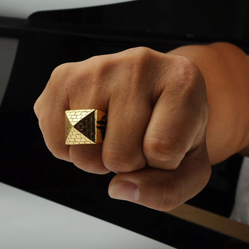 

HIP Hop Rock Gold Color Horus Eyes Anubis Pattern Triangle Pyramid Ring Stainless Steel Men Signet Rings For Men Jewelry