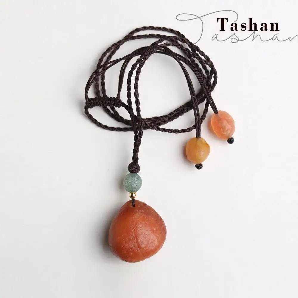 

2019 Men women Necklace pendant heart-shaped long necklace Handmade retro orange Sweater chain National wind Natural jewelry
