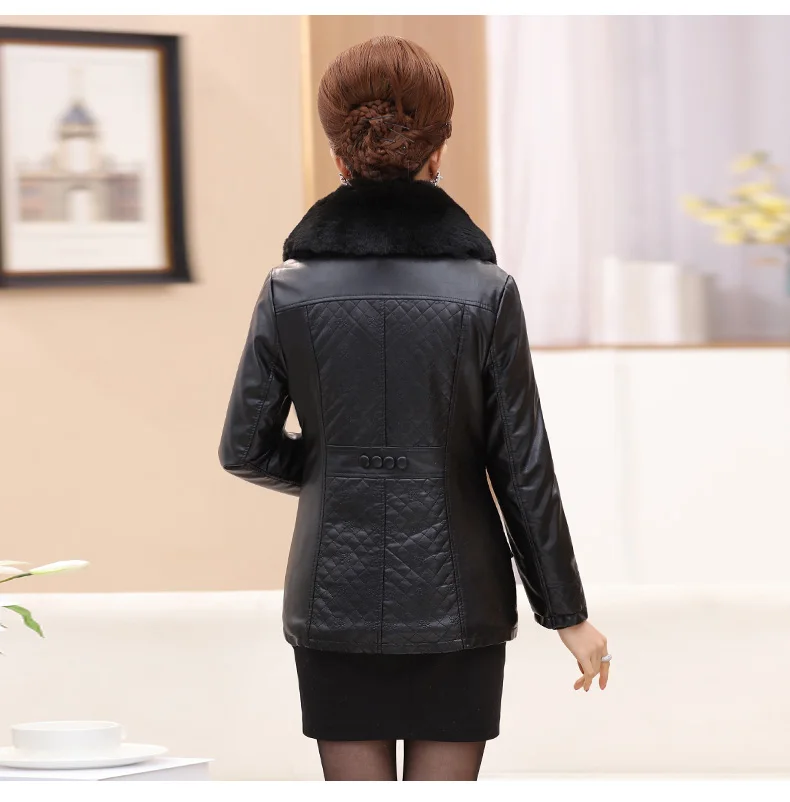 Middle Aged Women Winter Leather Jacket Short Padded Coat Artificial Fur Collar Jackets For Old Women Winter Coat 2018 New CH741 (10)