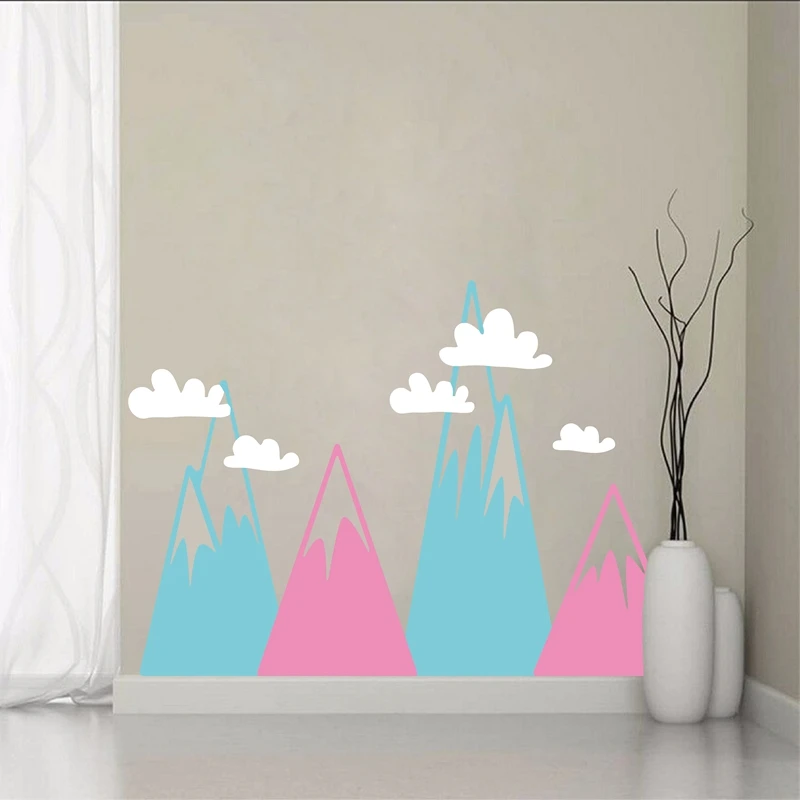 Треугольники горы Wall Art Наклейки для детской комнаты большой Размеры с облаками