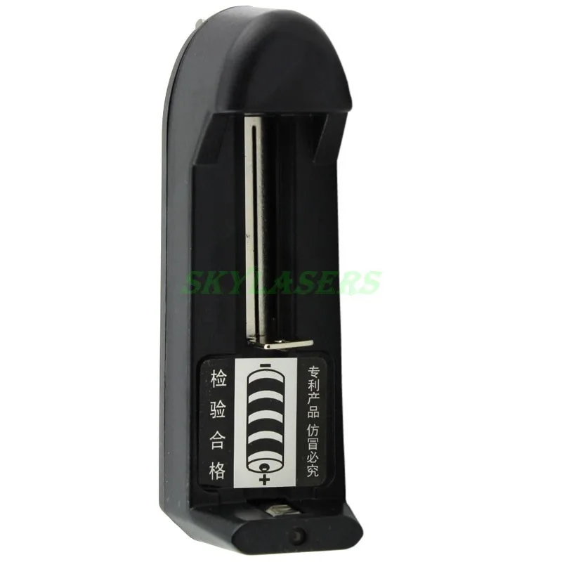 

Flashlights Universal multi-purpose battery Charger for Rechargeable Li-ion Battery 18650 AA AAA 10440 14500 - US EU Plug