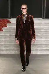 2018 последние пальто брюки Дизайн коричневый красный бархат Slim Fit Нарядные Костюмы для свадьбы для Для мужчин классические брюки этап
