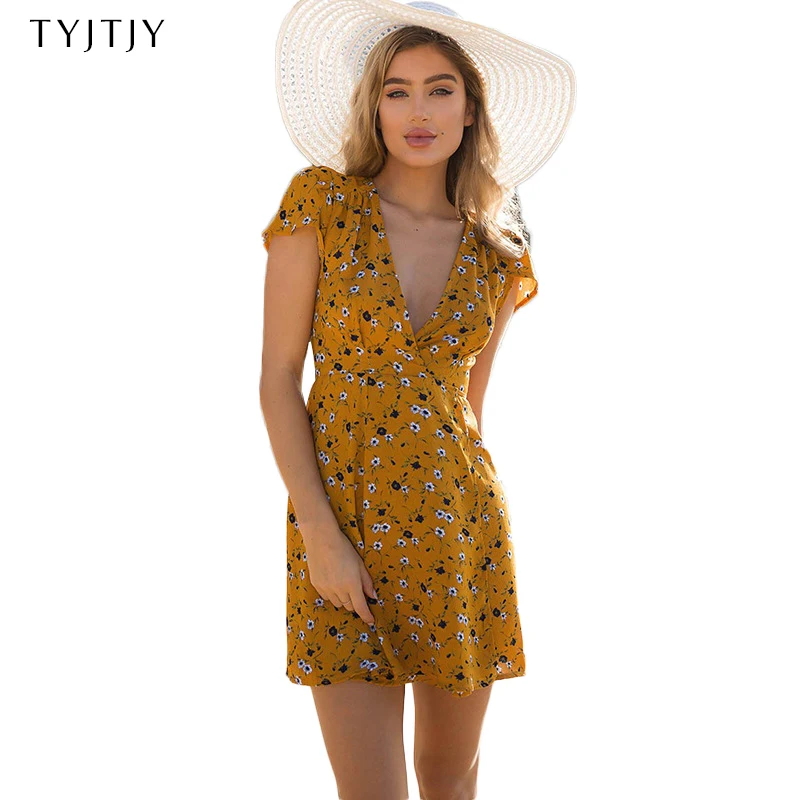 yellow summer outfits