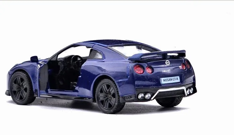 /1:36 весы/Nissan GTR автомобильные игрушки/литой под давлением металлический автомобиль/Развивающие для детей/Коллекционная модель оптом