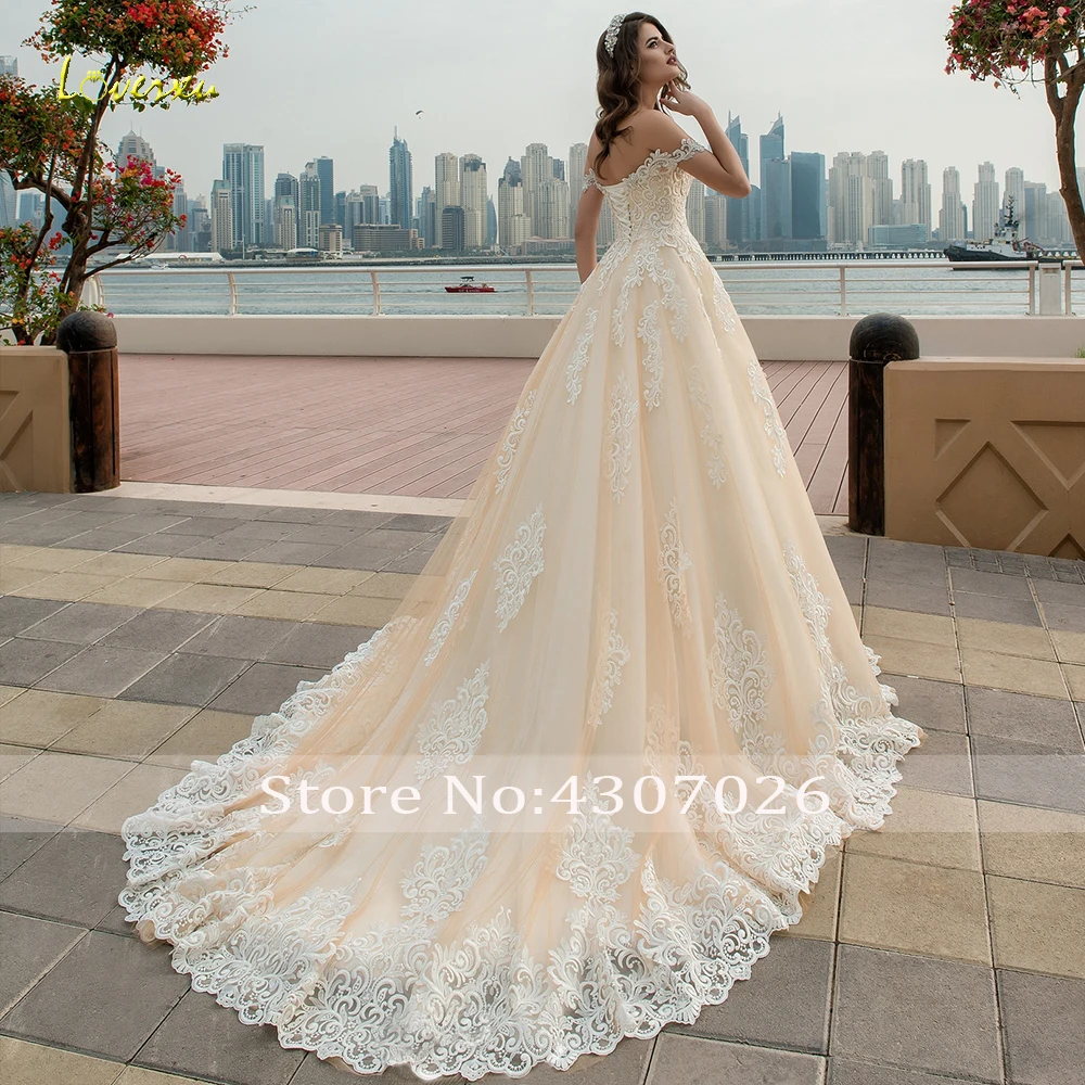 Loverxu милое бальное платье свадебное платье шикарные аппликации бисером с открытыми плечами платье для невесты без спинки Часовня Поезд свадебное платье
