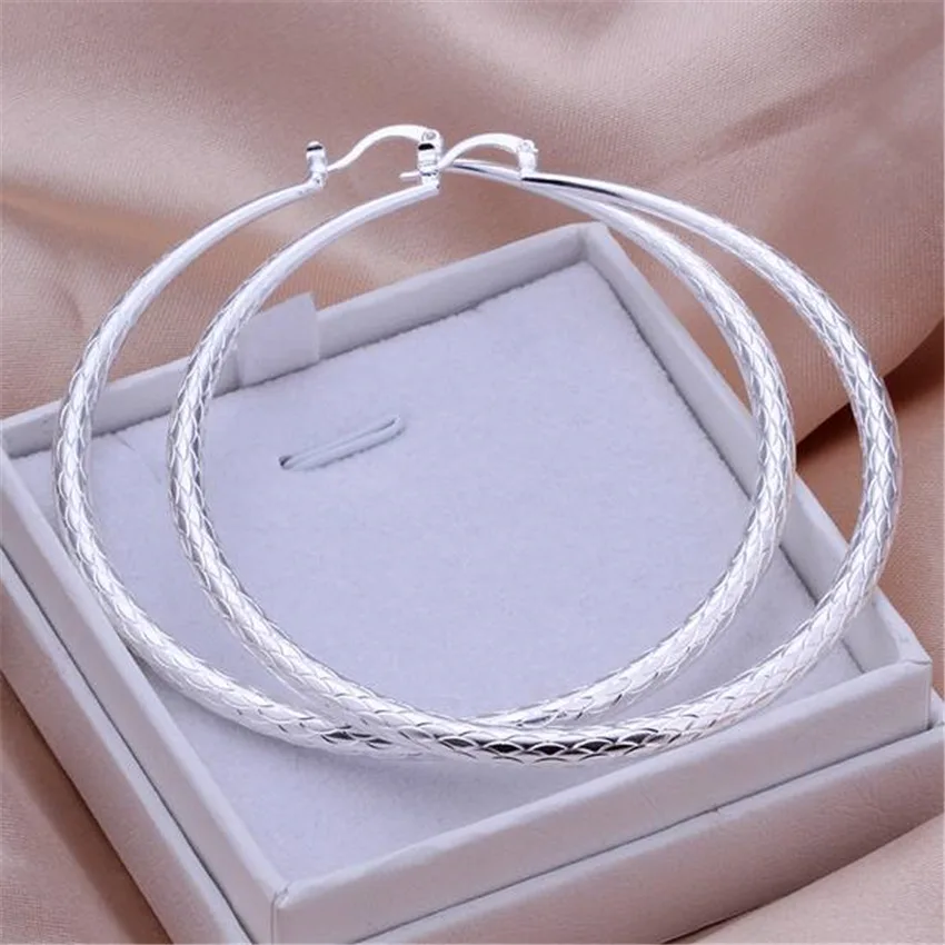 

New fashion retro high quality silver plated jewelry fashion simple woman fish pattern earrings lady cute 7cm big hook E289