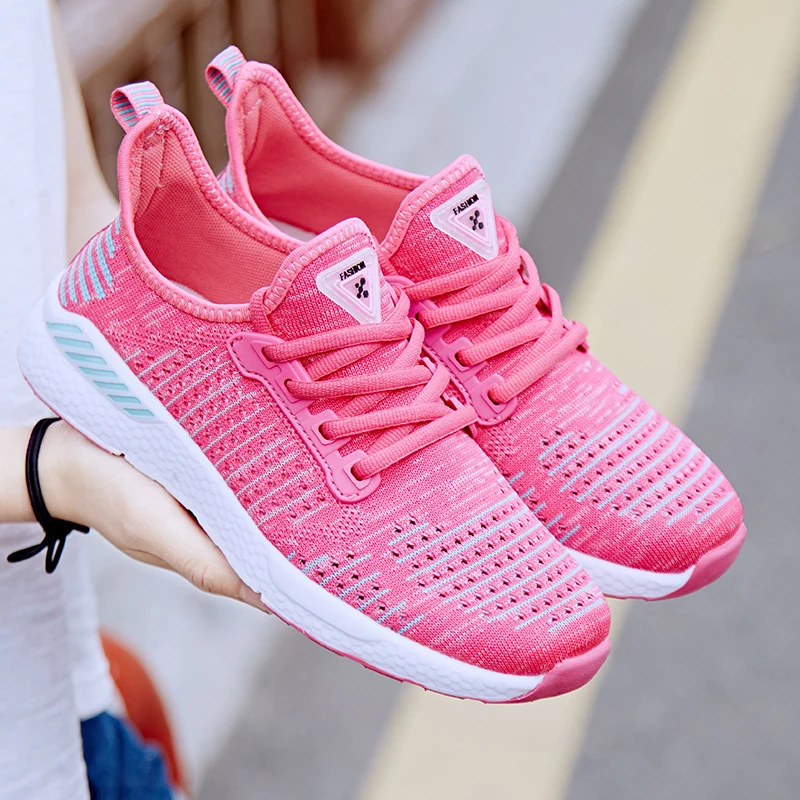 

Light Weight Women Sneakers Lace Up Vulcanize Shoes Low Top Flat Shoes Breathable Mesh Flats Knit Shoes Cheap Couple Footwear