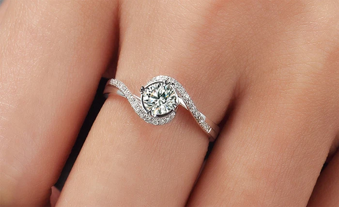 YINHED Elegant Solitaire Ring Genuine 925 Sterling Silver Wedding Rings for Women 6mm 1 Carat CZ Diamant Engagement Ring ZR326