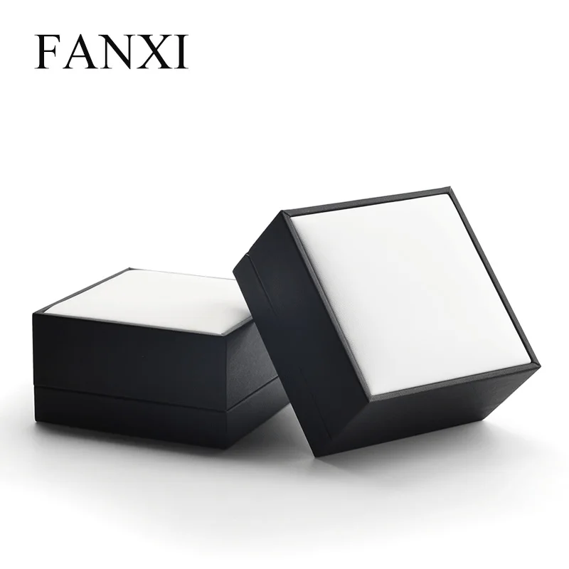 FANXI New Style Wrist Watch Box PU Leather with Silk Internal Black & White Watch Display & Storage Box Watch Organizer