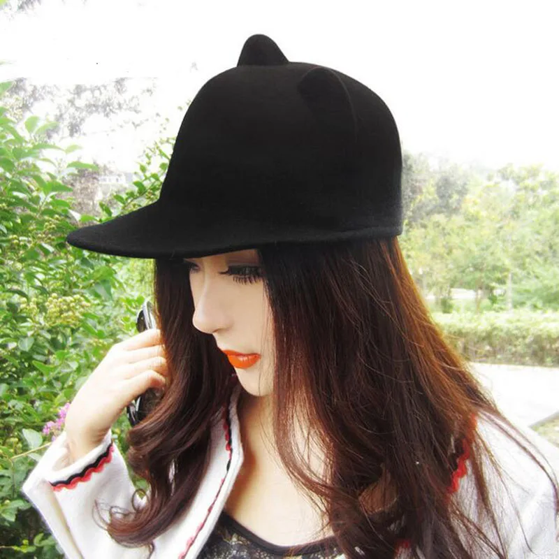 

2017 New pattern Autumn And Winter New Woolen Korean Version Cat Ears Equestrian Hat Couples Hat Parent